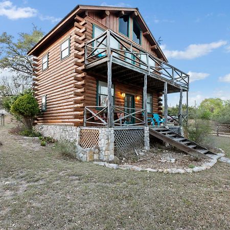 פרדריקסברג Mighty Oak Log Cabin מראה חיצוני תמונה