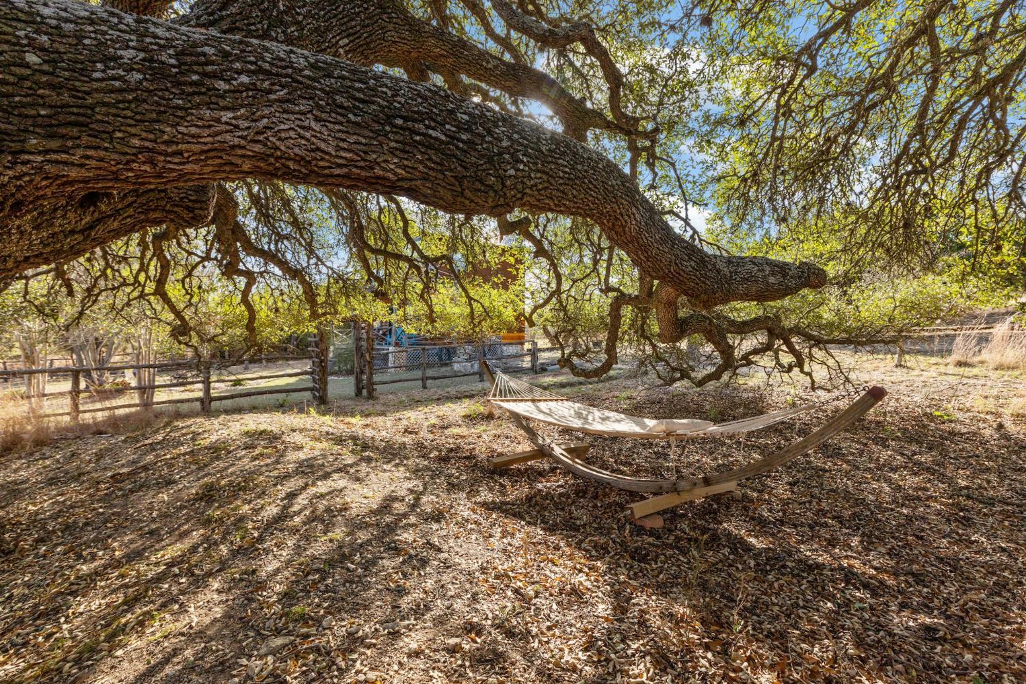 פרדריקסברג Mighty Oak Log Cabin מראה חיצוני תמונה