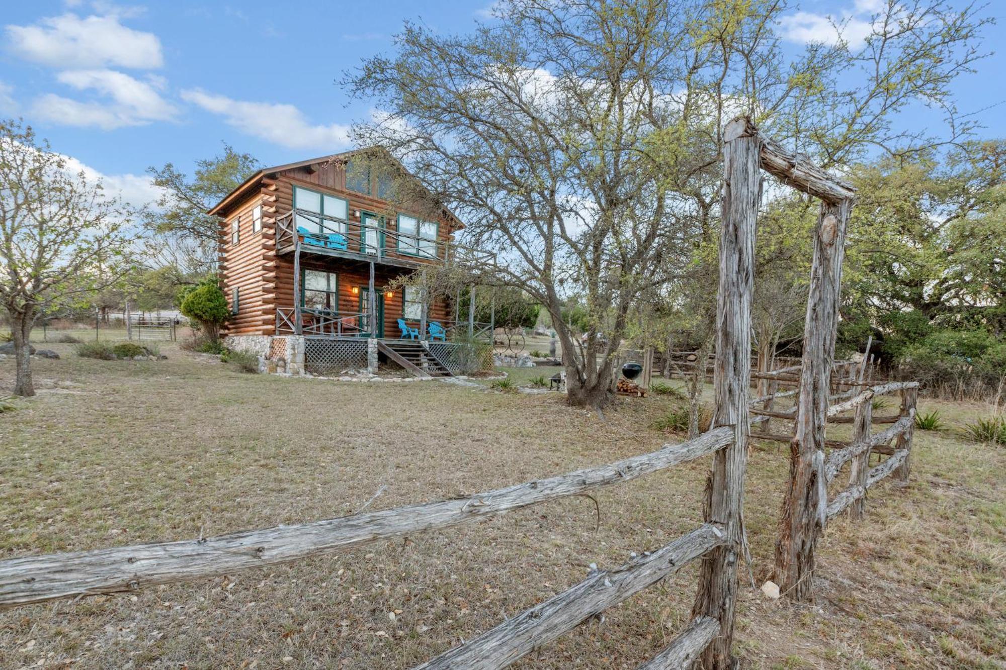פרדריקסברג Mighty Oak Log Cabin מראה חיצוני תמונה