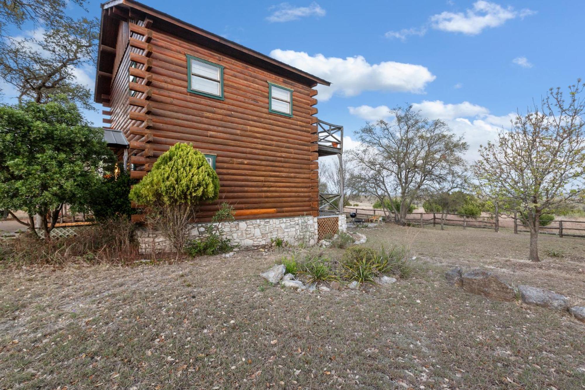 פרדריקסברג Mighty Oak Log Cabin מראה חיצוני תמונה
