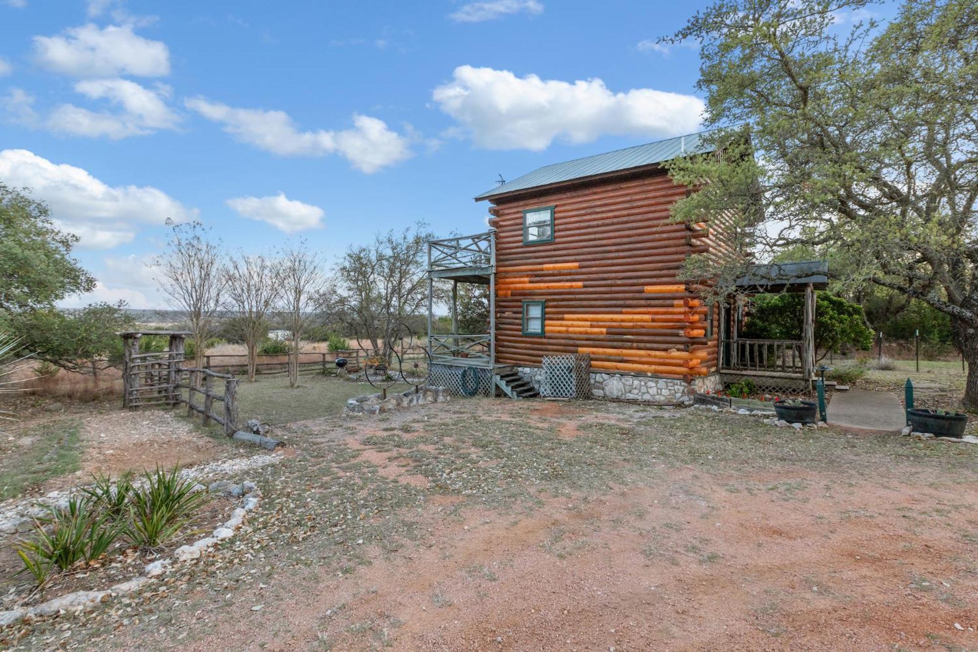 פרדריקסברג Mighty Oak Log Cabin מראה חיצוני תמונה